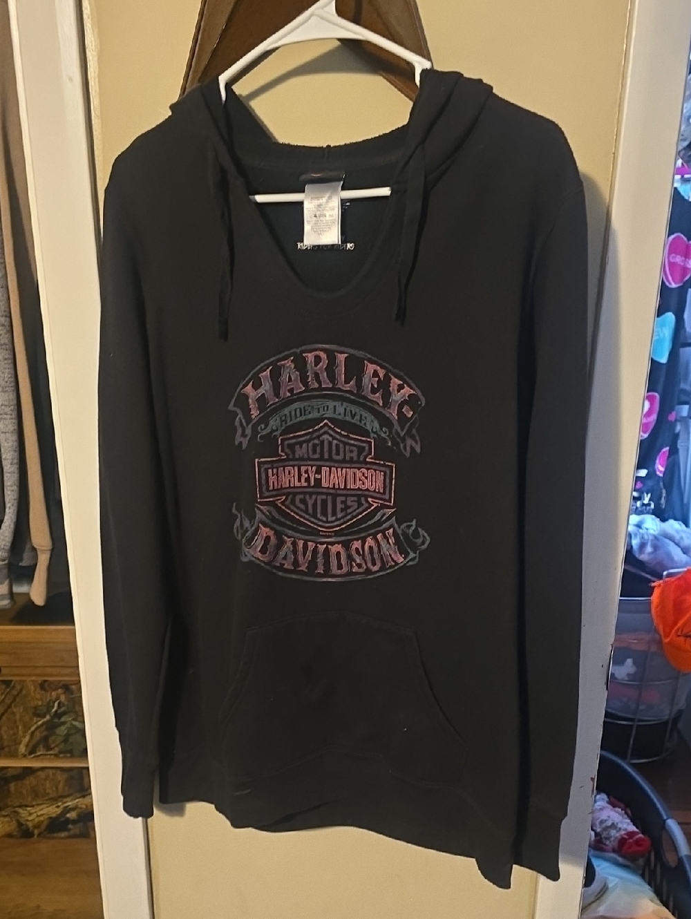 Harley-Davidson Black Pullover with Pink Accent Logo Brand New Large
